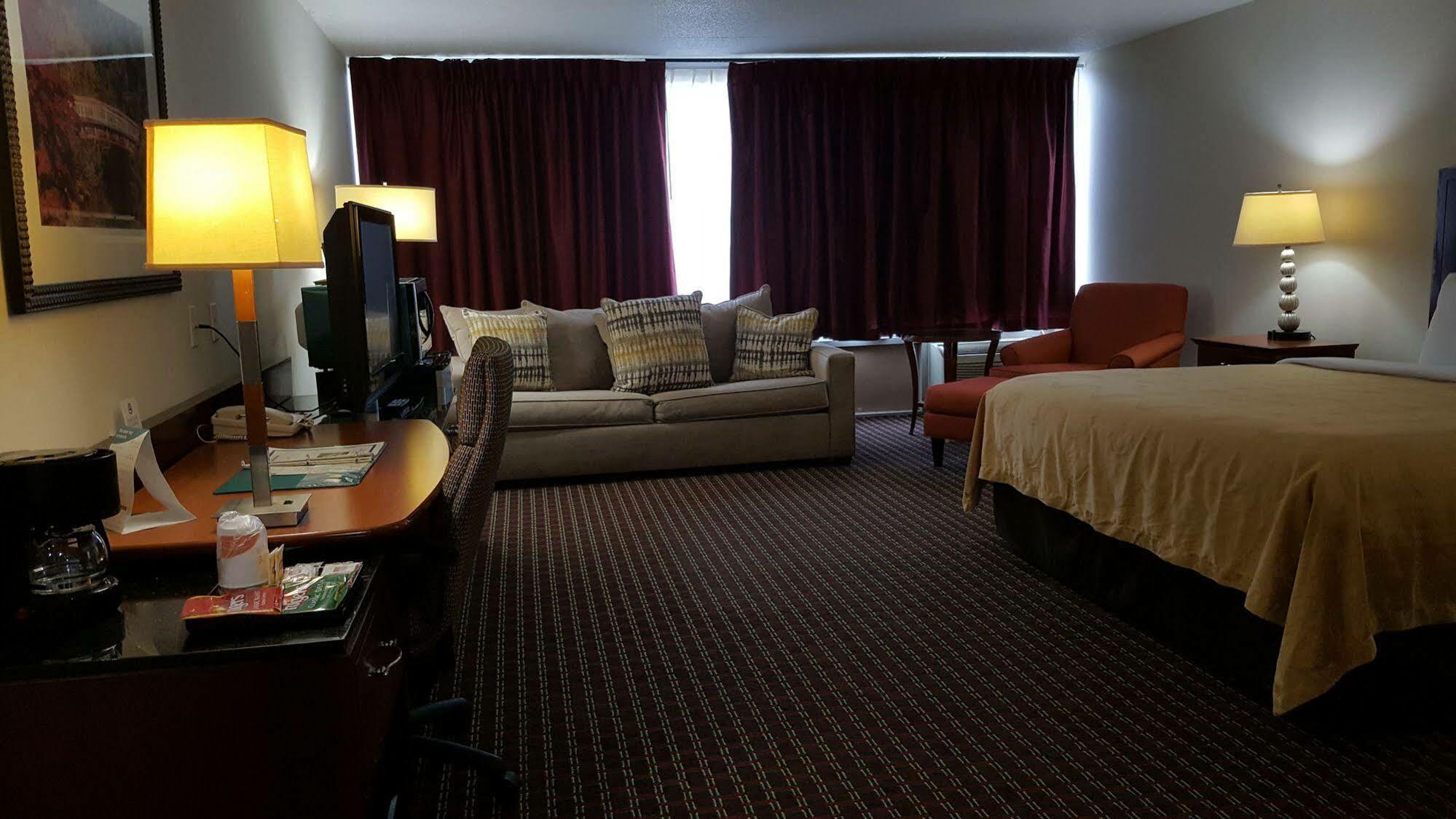 Days Inn By Wyndham Hartsfield Jackson Atlanta Airport West College Park Exterior photo